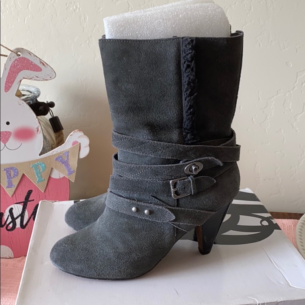 Booties - Picture 3 of 5